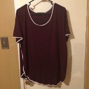 Women’s Short Sleeve Shirt. Size 2X Color Maroon